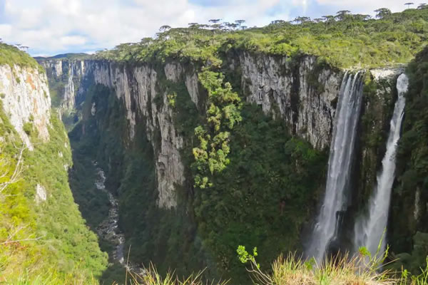 Cachoeira das Andorinhas - Cânion Itaimbezinho - Cambará do Sul (RS)