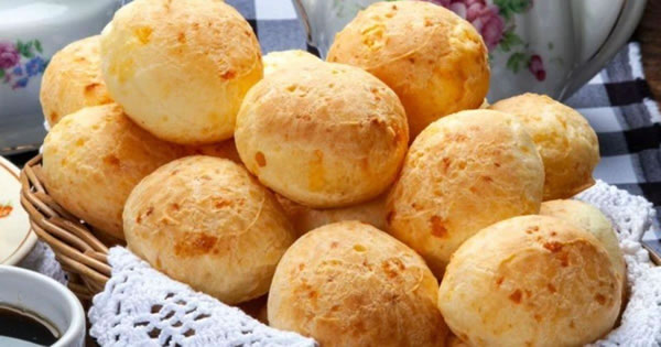 pao de queijo