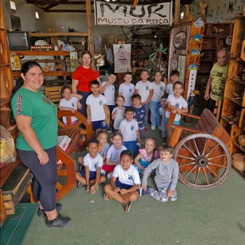 Alunos da escola Cesira visitam o MUR | Confira!